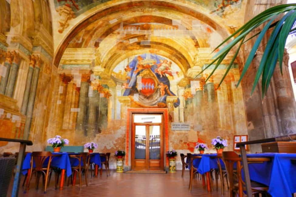 Sorrento: Night time Walking Tour & Limoncello Tasting - Sedil Dominova: the 14th-century city parliament stop