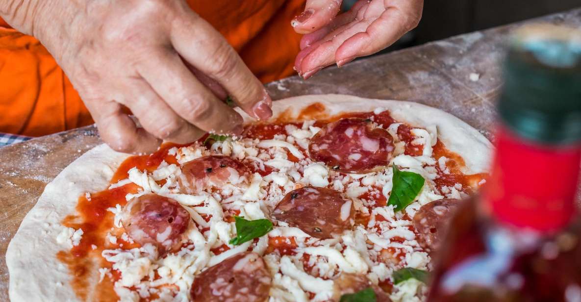 Sorrento: Pizza Making Class - Sorrento Coast-Cooking School: hill-country pizza with included transport