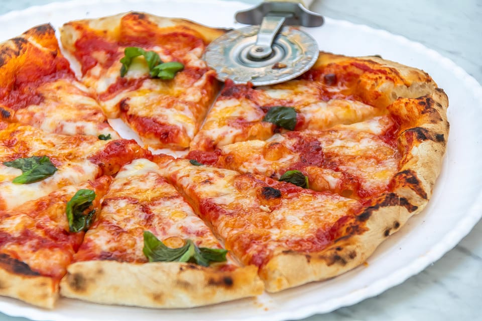 SORRENTO: Pizza School Mastering Neapolitan Delights - The Pizzaiolo Team: Names You Might Hear and the Style You’ll Feel