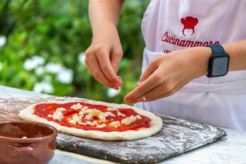 SORRENTO: Pizza School Mastering Neapolitan Delights - Wine, Drinks, and the Lemon-Forward Finish