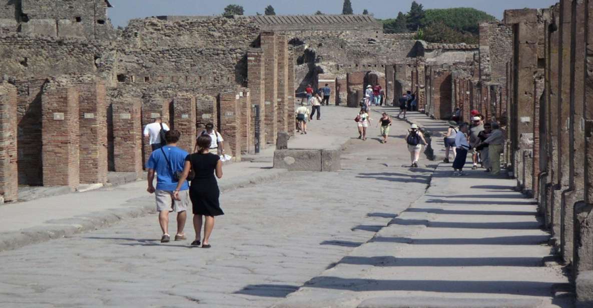 Sorrento: Pompeii & Herculaneum Tour with Skip-the-Line - Sorrento departure: how the day starts and keeps moving