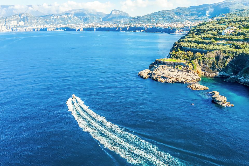 Sorrento: Sightseeing Cruise with Limoncello Tasting - A sunset-style speedboat route that stays short on time
