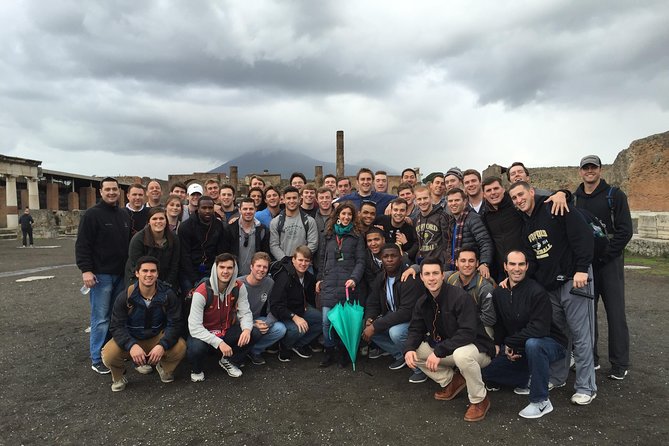 Tour in the ruins of Pompeii with an archaeologist - Why an archaeologist makes Pompeii click