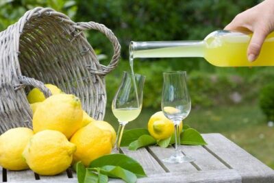 Walking Food Tour in Sorrento w/ Limoncello Factory Lemon Grove - Piazza Torquato Tasso: The Start With a Built-In Treat